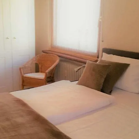 In With Parking * Dernau