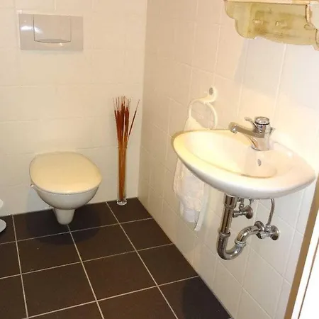 In With Parking Dernau