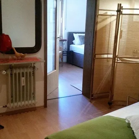 In With Parking Dernau