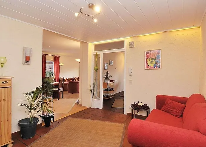 In With Parking デルナウ