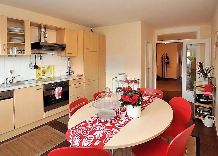 In With Parking 別荘 デルナウ